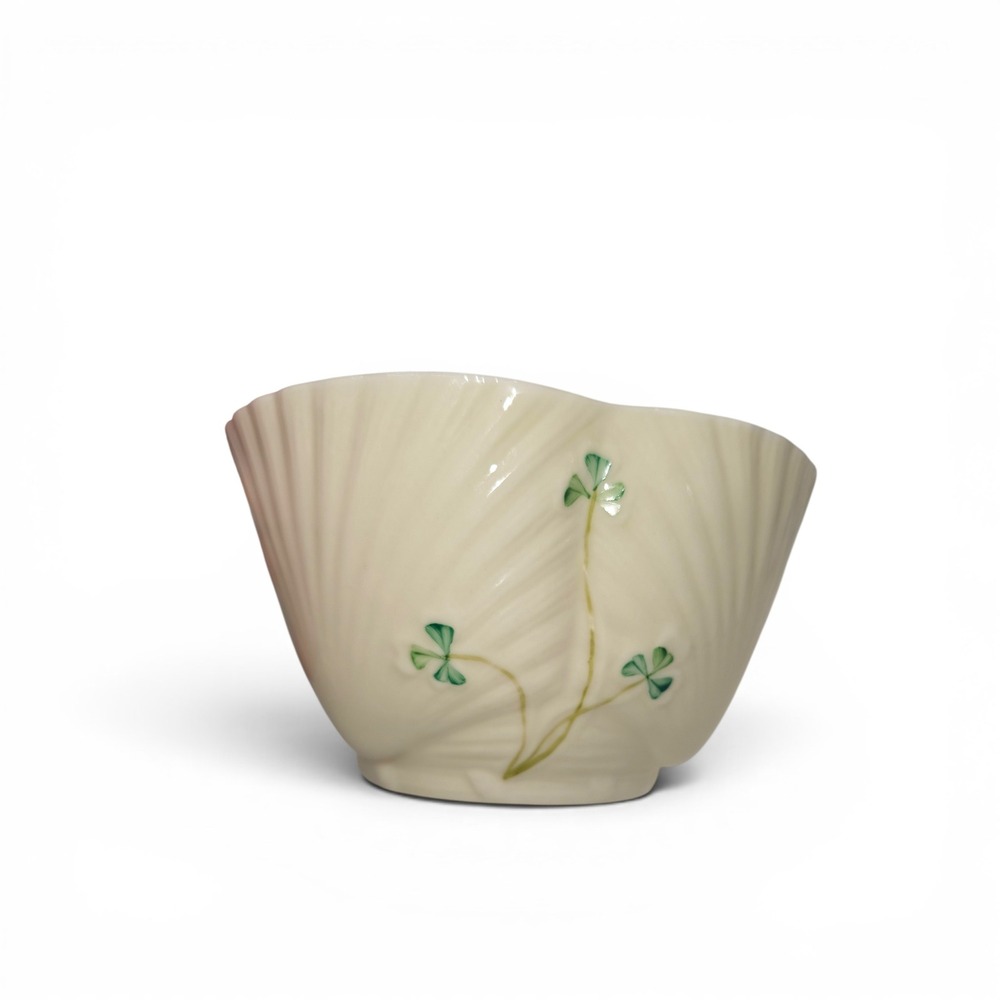 Belleek Ireland Shamrock Shell Parian China Bowl 6th Green Mark 5.5 Inch